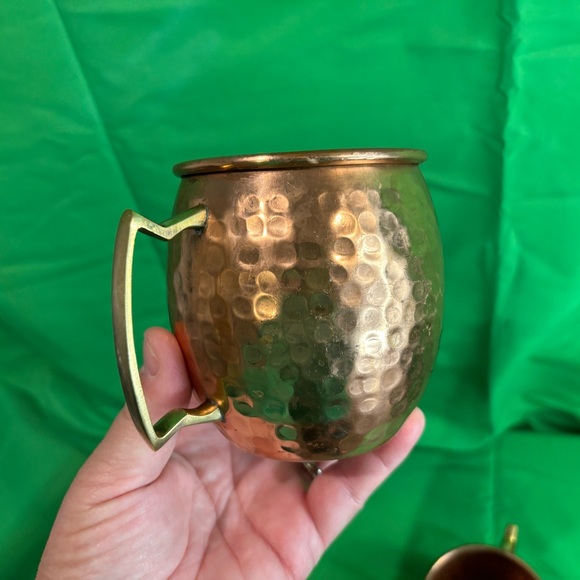 (2) Moscow mule solid copper mugs. - Picture 6 of 9